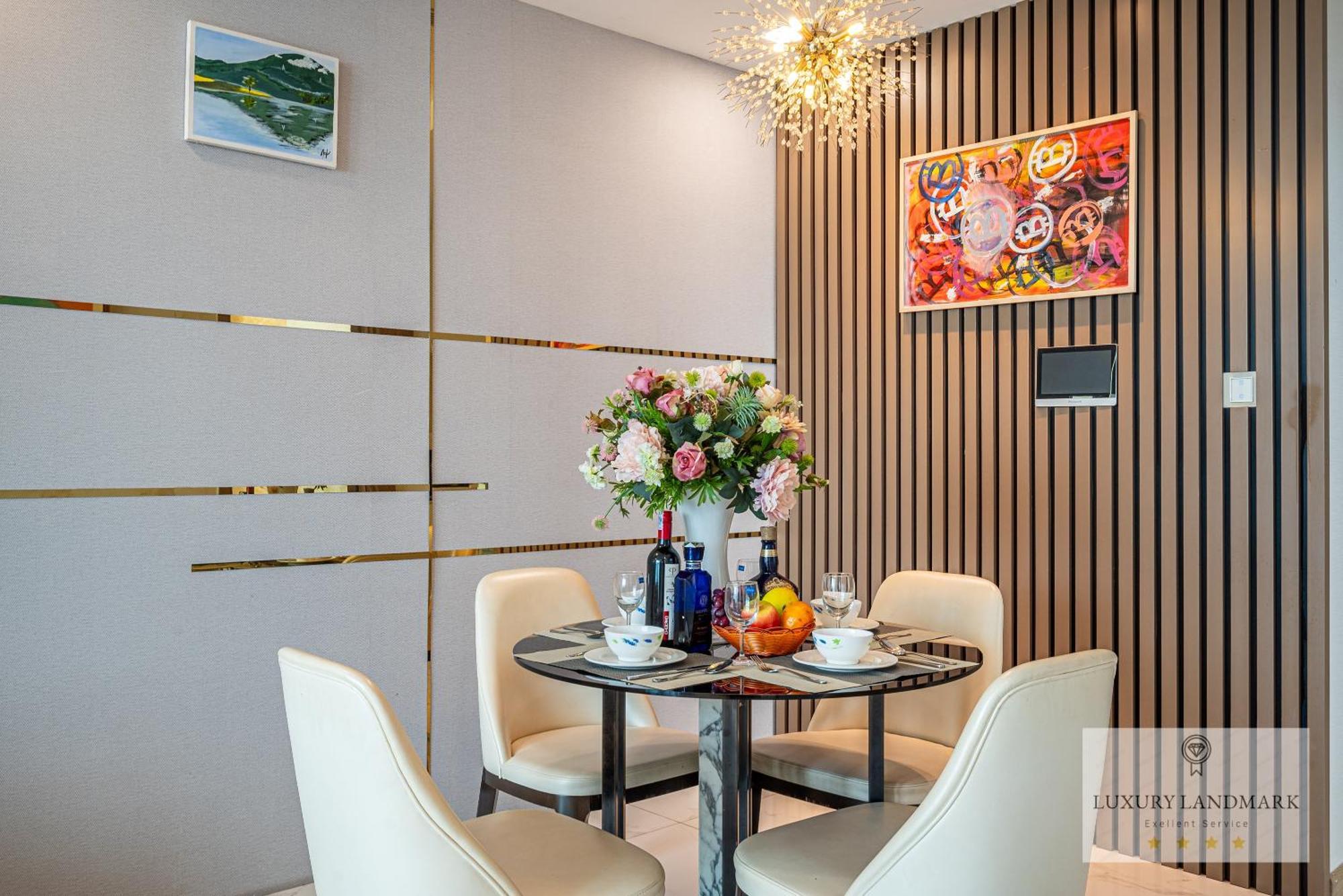 The Signature Landmark 81 - Vinhomes Central Binh Thanh Ho-Chi-Minh-Stadt Exterior foto